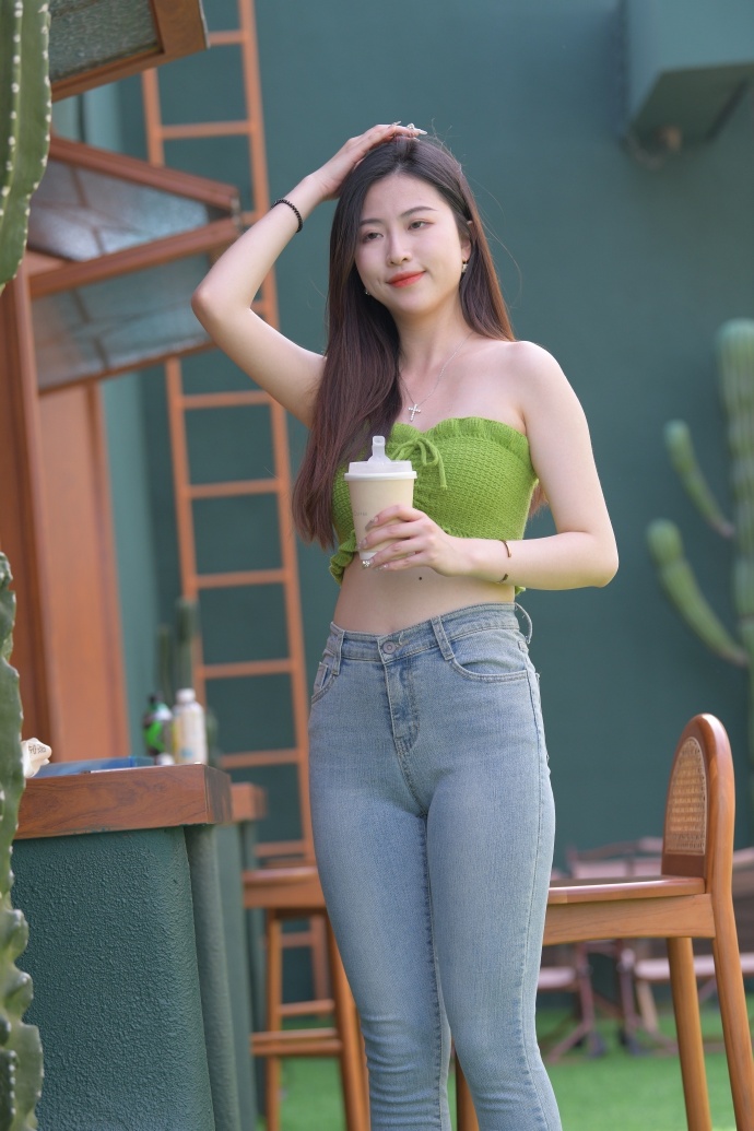 瑰静悄悄的开羞答答的玫